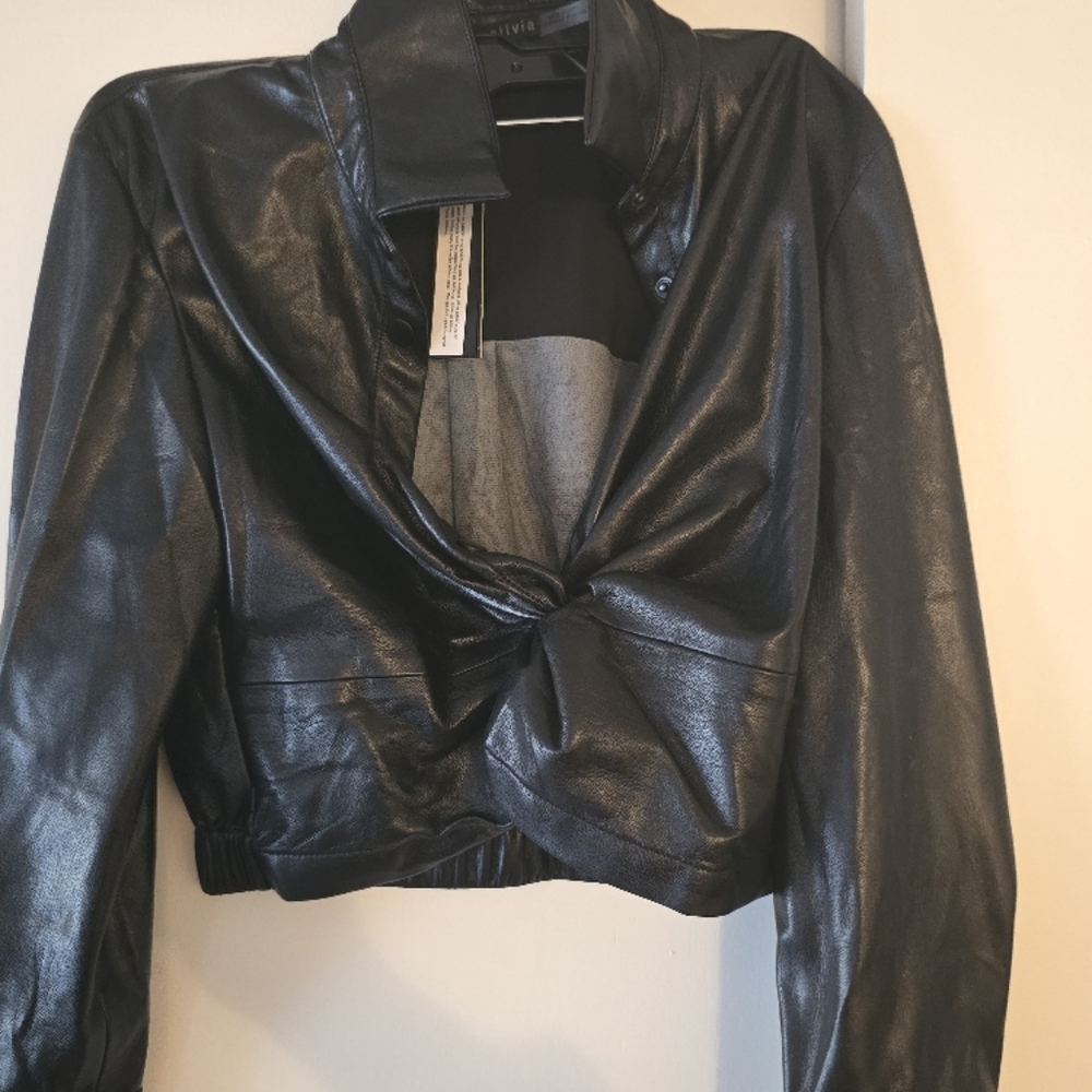 🔥Black Leather Crop shirt